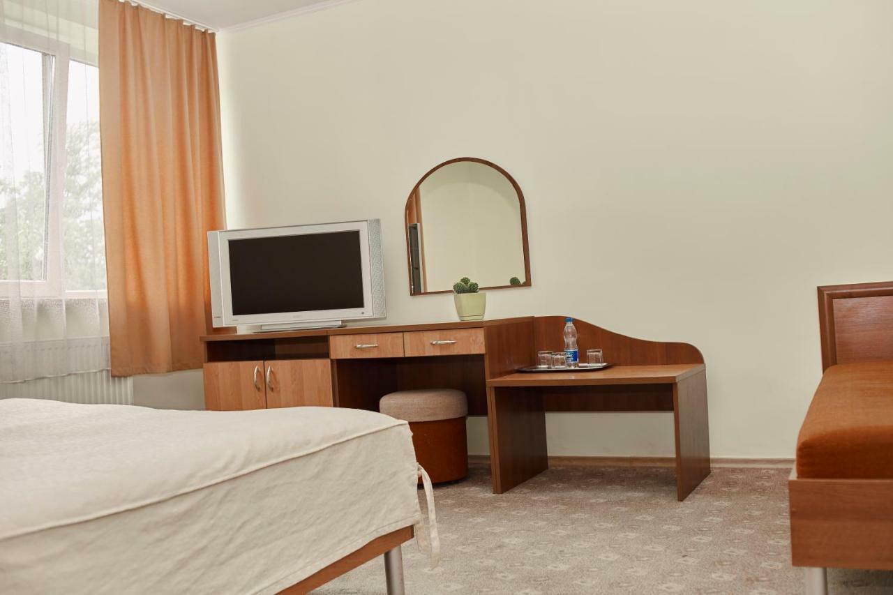 Karpaty Viking Motel Nizhneye Sinevidnoye Exterior photo